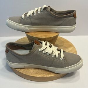 FRYE Men's US 9M Gia Canvas Low Top Sneaker in Grey Lace Up Shoe